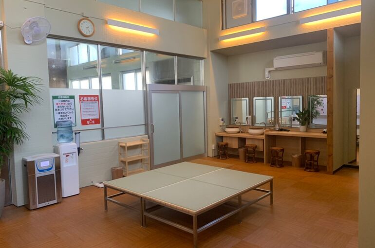 LINE_ALBUM_里の湯_220428_61